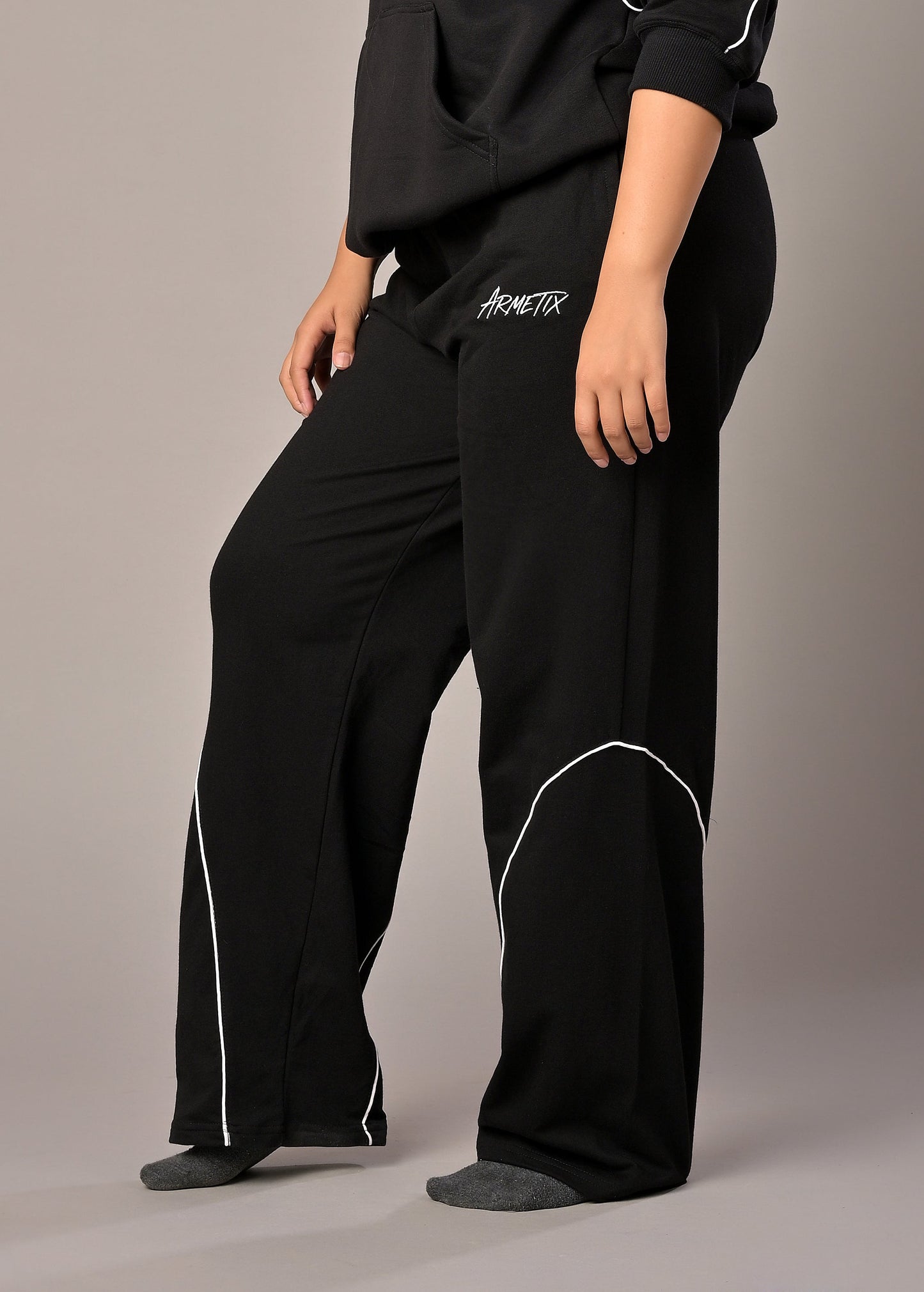 Black unisex track pant